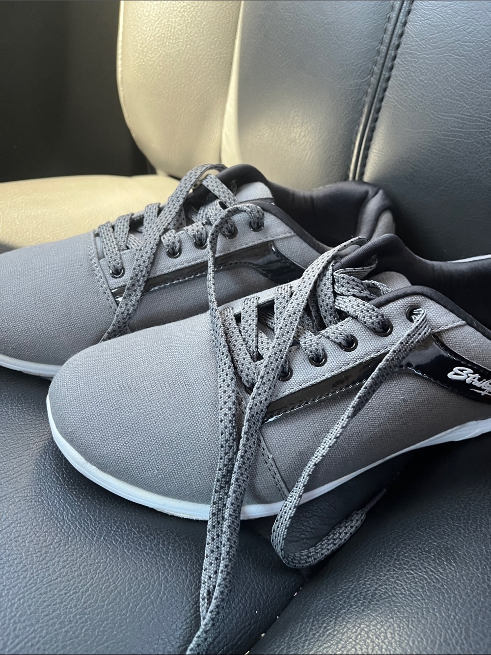 Stylish Women’s Bowling Shoes - Lightweight Comfort
